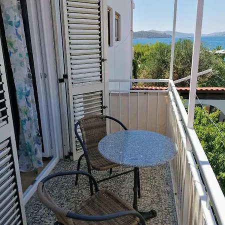 Tudija Apartment *