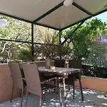 Tudija Apartman *