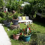 Tudija Apartman *