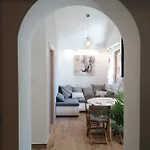 Tudija Apartman *